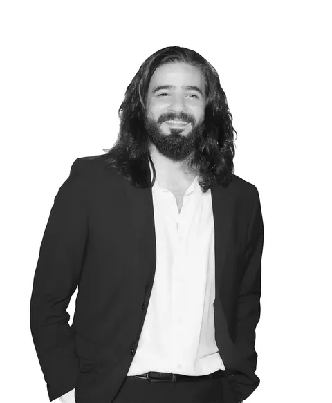 Ismael Nasr — creative copywriter based in Dubai